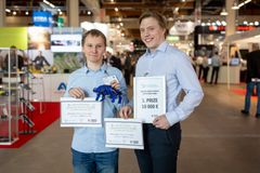 Ällistyttävät robotit -kilpailussa kilpailivat korkeakoulujen joukkueet. Kilpailun voitti Aalto-yliopiston tiimin Robosiili.