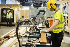 Kovatasoinen Taitaja2017-kilpailu osoitti, että autonasennuksen ja rakentamisen tulevaisuus on hyvissä käsissä.