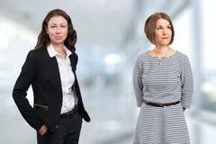 Julkaistun tutkimuksen ovat Etlasta tehneet tutkimuspäällikkö Natalia Kuosmanen (vas.) ja tutkija Nelli Valmari.