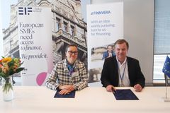 Euroopan investointirahaston johtaja Marjut Falkstedt ja Finnveran toimitusjohtaja Pauli Heikkilä.