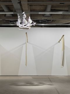 Hesselholdt & Mejlvang: The White Exhibition, EMMA, 2021. Kuva: Ari Karttunen / EMMA.