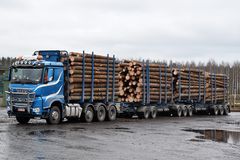 Kari Malmstedt Oy:n HCT-ajoneuvoyhdistelmä otettiin käyttöön Stora Enson puukuljetuksissa vuonna 2018.