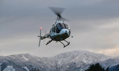 Lentokonenäyttelyn uutuksia ovat Bellin uunituoreet mallit 505 ja 429.