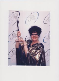 Annikki Hagros-Koski. 2004 kansainvälisen Global Salon Business Awards -ketjuliikkeiden pääpalkinto.