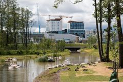 Construction continues in the Tapiola, Otaniemi and Keilaniemi areas. The urban centres in Espoon keskus and Espoonlahti are being renewed. Leppävaara develops rapidly around the station, the sports park and in the Perkkaa area. Urbanisation will increase in Suurpelto, Finnoo, Kera, Niittykumpu and the West Metro’s section between Matinkylä and Kivenlahti. Photo Patrik Fagerström