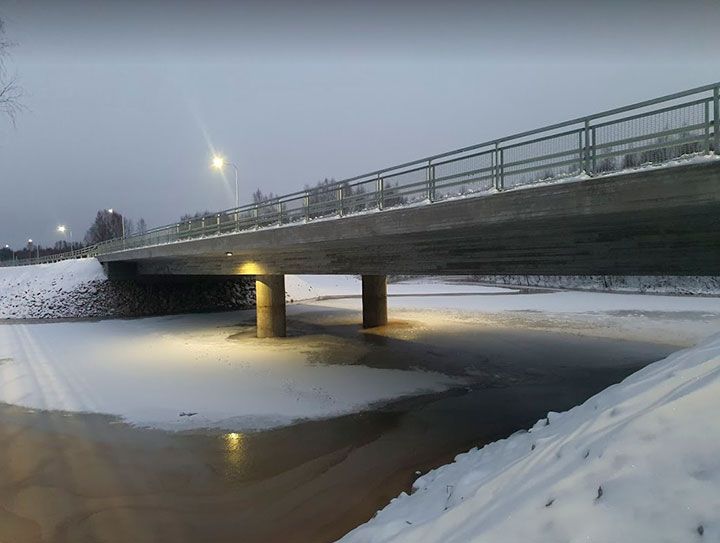 Takaputaan silta, kuva Tomi Tiuraniemi. Kuva vapaasti käytettävissä.