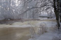 Hyydettä Pyhäjoen Kuuppaankoskella. Kuva Miikka Annunen.