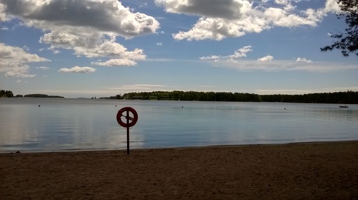Laajasalon uimaranta. Kuva: Lotta Kivikoski
