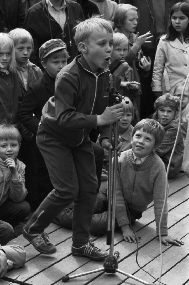Itsenäisyyden lauluja lauletaan marsseista rockbiiseihin. Kuva: Helsingin kaupunginmuseo / Simo Rista