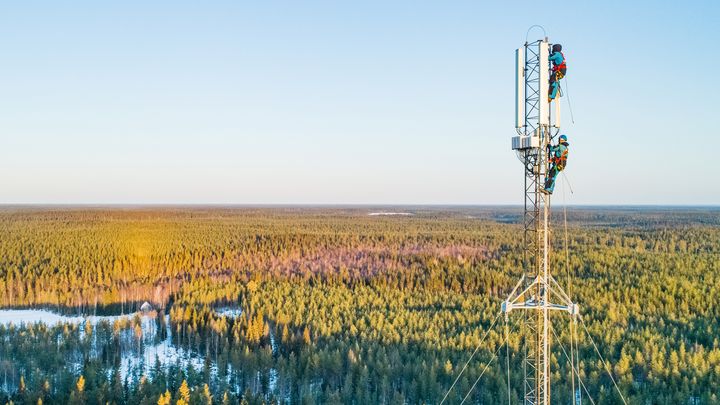 The construction of the 5G network also has the effect of updating the entire mobile network, as it requires old base stations to be replaced with new ones. Image: DNA