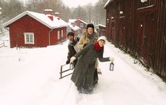 Fiskarsin ruukkimiljöössä nautitaan tunnelmallisesta vanhanajan joulusta. (Kuva: Fiskarsin Museo)