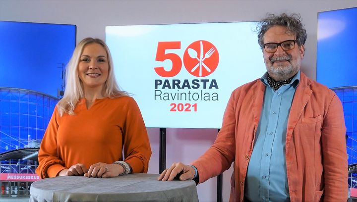 Suomen 50 Parasta Ravintolaa -julkistamislähetyksen juontavat Lumia Ankkuri ja Eeropekka Rislakki. Kuva: Heikki Kähkönen.