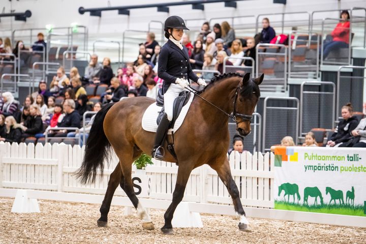 Suomen Ratsastajainliitto juhlii näyttävästi 100-vuotista taivaltaan myös GoExpo Horsessa. Kuva: Messukeskus, Heidi Koivunen.