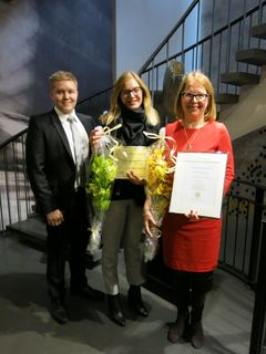 Vuoden kauppakeskusteko -palkinnon vastaanottivat Heli Vainio, Hanna Rauhala ja Pauli Puntala