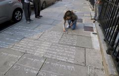 Lotte Bender 'Street Line Critics'