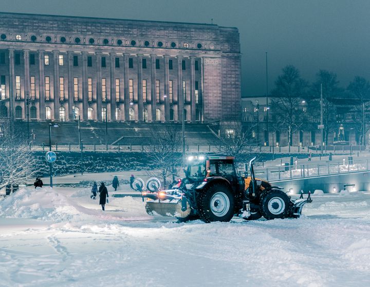 Talvella 2017-2018 Stara julisti Instagramissa kuvakisan talven töistä Stadissa. Voittoon ylsi Tom Toikan kuva Töölönlahdelta.