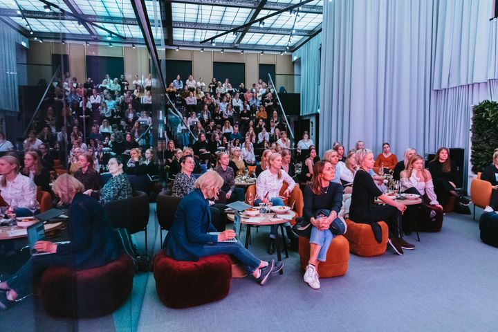 Mimmit sijoittaa -tapahtuma houkutteli Epicenteriin sata sijoittamisesta kiinnostunutta naista. Kuva: Wilhelm Öhman