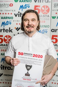 Ravintoloitsija Pekka Terävä valittiin ensimmäiseksi Ammattilaisten ammattilaiseksi 2019. Kuva: Anders Teiss.