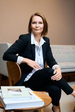 "Talousjohtajana haluan, että yritykset oppivat rakastamaan taloutta." Finaly Oy:n perustajaosakas ja hallituksen puheenjohtaja Anne Kuutio.
Kuva: Sam Jämsén.
