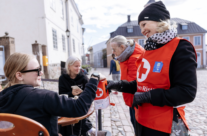 Bössinsamlingen gav inspiration till frivilliga och donatorer att delta i Hungerdagen och att öka medlen i Röda Korsets katastroffond. Bild: Joonas Brandt / Finlands Röda Kors