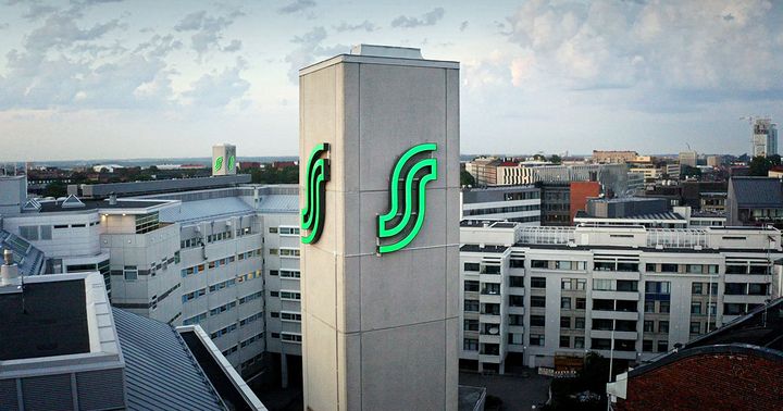 SOK ja S-ryhmän alueosuuskaupat ostavat LähiTapiola-ryhmän osuuden S-Pankista.