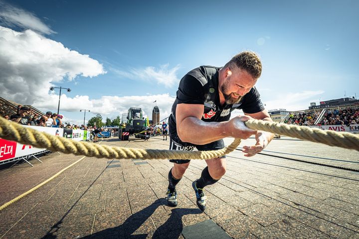 Mika Törrö Strongman Champions Leaguen joukkueiden MM-kilpailussa Joensuussa heinäkuussa 2021. Kuva: STC Tuotanto Arto Väänänen