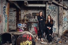 Elina Backman ja Heidi Holmavuo