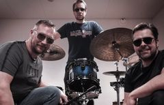 I bandmaraton spelar 12 lokala band och artister nonstop på scenen i Ritz , t. ex. Tanner. Foto: Tanner.