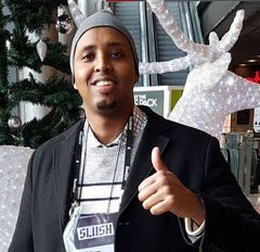 Yksi ensimmäisen DuuniPolku-koulutuksen osallistujista on somalialaistaustainen Aden Hussein. Syksyllä hän aloittaa uusien opiskelijoiden mentorina.