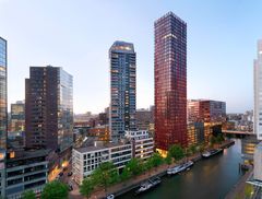 The Red Apple, mixed-use complex with apartments, offices, retail and restaurants (2002-2009), Wijnhaveineland, Rotterdam, KCAP ©Michel Kievits.