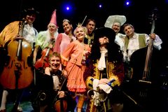 Konsertissa esiintyi Satu Sopanen, Veeti Kallio & Proton String Quartet. Kuva: Jakke Nikkarinen/STT Info Kuva. Kuvat ovat vapaasti käytettävissä. Kuvia julkaistaessa pyydämme mainitsemaan lähteen: kuvaajan nimi ja STT Info Kuva. 
Kuvat ovat painokelpoisi