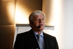 Oslon poliisin edustaja Bjørn Å Hansen. Kuva: Jakke Nikkarinen/STT Info Kuva. Kuvat ovat vapaasti käytettävissä. Kuvia julkaistaessa pyydämme mainitsemaan lähteen: kuvaajan nimi ja STT Info Kuva.
Kuvat ovat painokelpoisia. Jos kuva ei suuren koonsa vuok