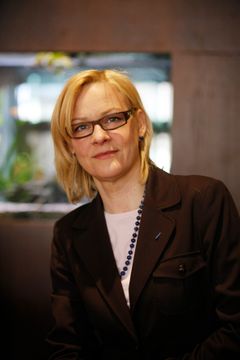 Eva Biaudet näki parhaimpana sen, että paikallistasolla tehdään laajalla viranomaisten ja järjestöjen välisellä yhteistyöllä ihmiskaupan uhrien tunnistamiseksi ja auttamiseksi ohjelma. Vapaa liikkuvuus tulee entisestään lisäämään ihmiskauppaa myös Suomess