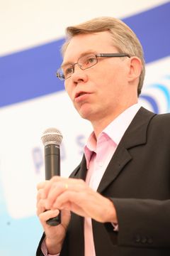 Pääekonomisti Timo Lindholm. Kuva: Jussi Partanen/STT Info Kuva. Kuvat ovat vapaasti käytettävissä. Kuvia julkaistaessa pyydämme mainitsemaan lähteen: kuvaajan nimi ja STT Info Kuva. Kuvat ovat painokelpoisia. Jos kuva ei suuren koonsa vuoksi avaudu, tall