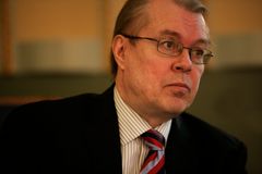 Varatoimitusjohtaja Pentti Mäkinen, Keskuskauppakamari.
Kuva: Jakke Nikkarinen/STT Info Kuva. Kuvat ovat vapaasti käytettävissä. Kuvia julkaistaessa pyydämme mainitsemaan lähteen: kuvaajan nimi ja STT Info Kuva.
Kuvat ovat painokelpoisia. Jos kuva ei s