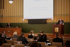 Keskuskauppakamarin Osakeyhtiöpäivän 2009 avasi toimitusjohtaja Harri Sailas, Keskinäinen Eläkevakuutusyhtiö Ilmarinen.
Kuva: Jakke Nikkarinen/STT Info Kuva. Kuvat ovat vapaasti käytettävissä. Kuvia julkaistaessa pyydämme mainitsemaan lähteen: kuvaajan n