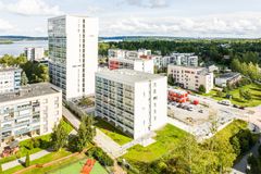Asumisoikeustalo kuvattuna yläilmasta.