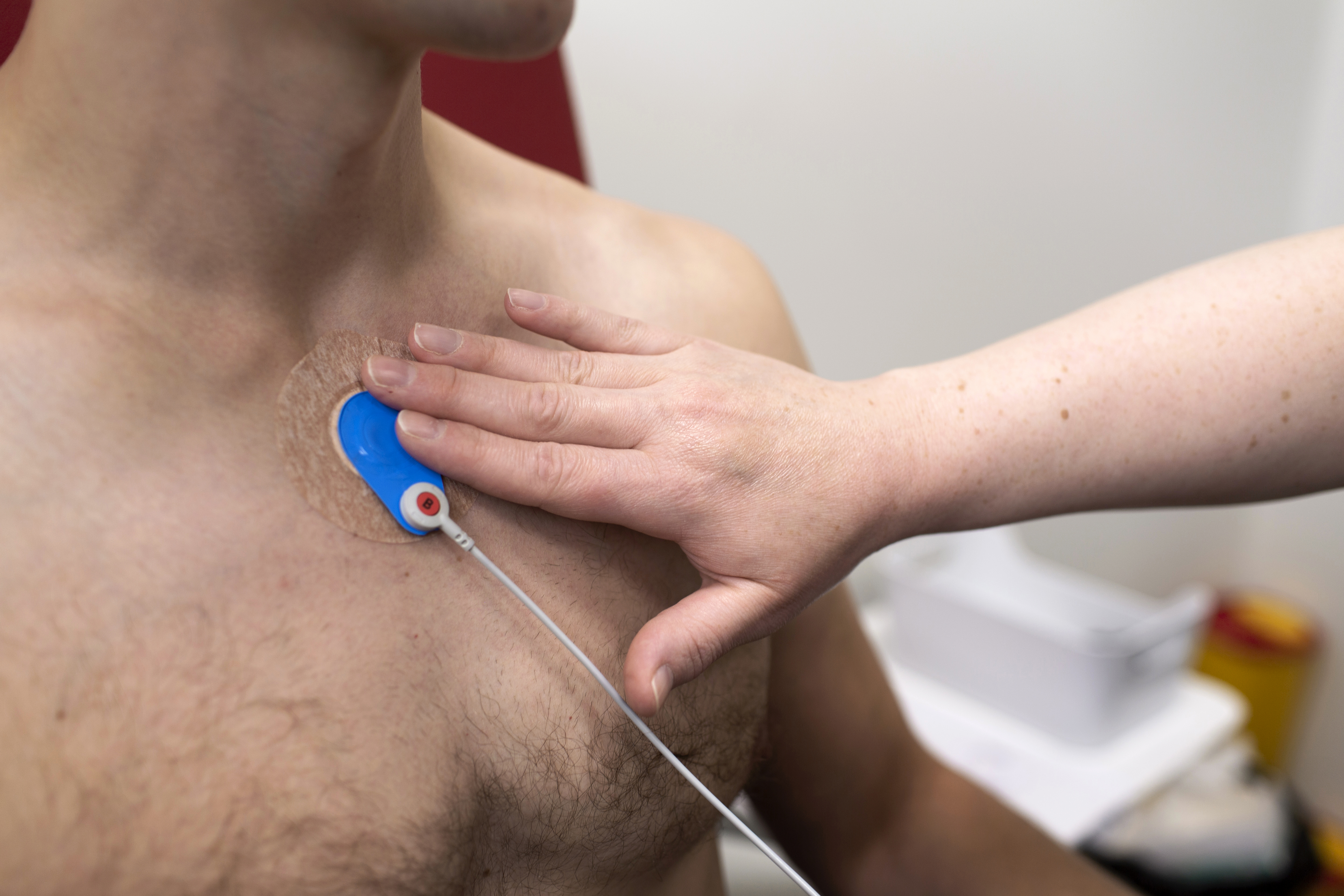 Älykellon EKG-tallenteita analysoidaan nyt etänä kardiologin toimesta