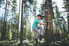 Ensimmäiset 13 rekisteröityä Joutsenmerkki-tuotetta on valittu Flora-tuotesarjasta. Käytetyt ja Joutsenmerkki-yhteensopiviksi todistetut materiaalit ja käsittelyt ovat samoja kuin muissakin Lappsetin tuotteissa. Joutsenmerkityt tuotteet toimitetaan puun luonnolisessa sävyssä.