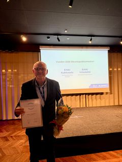 Kuvassa Erkki Virkalahti, toinen Vuoden liikuntapaikkamestari 2026 -palkinnon saajista.