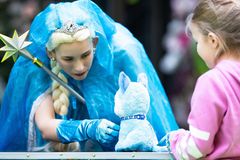 Koiramessuilla järjestetään molempina päivinä lelukoirakilpailu lapsille.