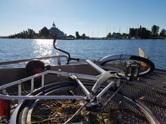 Polkupyörä Lippo-veneen kyydissä