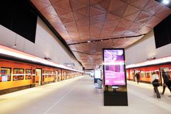 Aalto yliopiston metroaseman laituritaso.