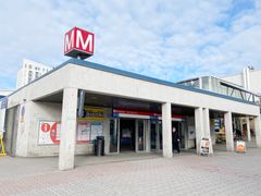 Pääsisäänkäynti Kontulan metroasemalle suljetaan parannustöiden vuoksi.