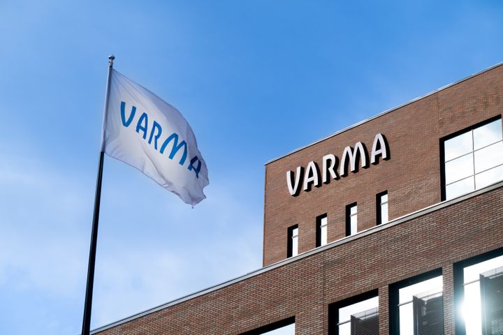 Varman pääkonttori Salmisaaressa.