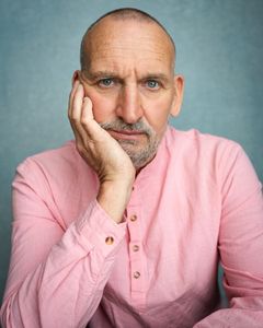 Maailman pisimpään jatkuneen scifi-sarjan Doctor Who:n yhdeksäntenä Tohtorina tunnettu näyttelijä Christopher Eccleston saapuu vieraaksi Arctic Lights Comic Coniin toukokuussa.