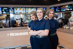 Hesburger työllistää Suomessa noin 6000 työntekijää ja ulkomailla 2700 työntekijää.