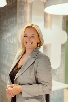 Kansainvälisen viestinnän ja markkinoinnin johtaja Ieva Salmela.