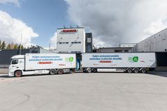 Hesburger-ravintoloiden ranskalaisten käytetty paistoöljy kerätään talteen ja siitä tehdään Neste MY Uusiutuva Diesel™  -polttoainetta. Sitä tankkaavat myös Hesburger-rekat.