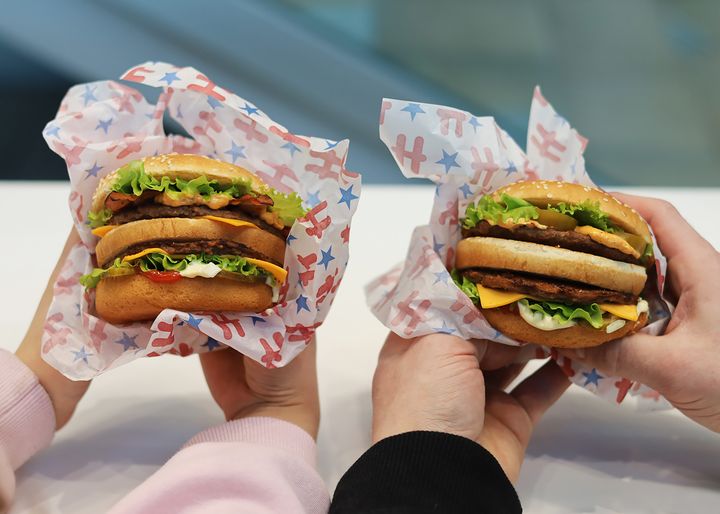 Sustainable Brand Index 2026 -tutkimuksen mukaan Hesburger on kuluttajien mielestä vastuullisin ravintola-alan brändi Suomessa Sustainable Brand Index 2026 -tutkimuksessa.